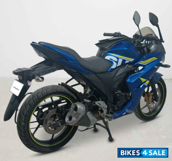 Suzuki Gixxer SF