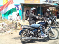 Blue Royal Enfield Thunderbird 350