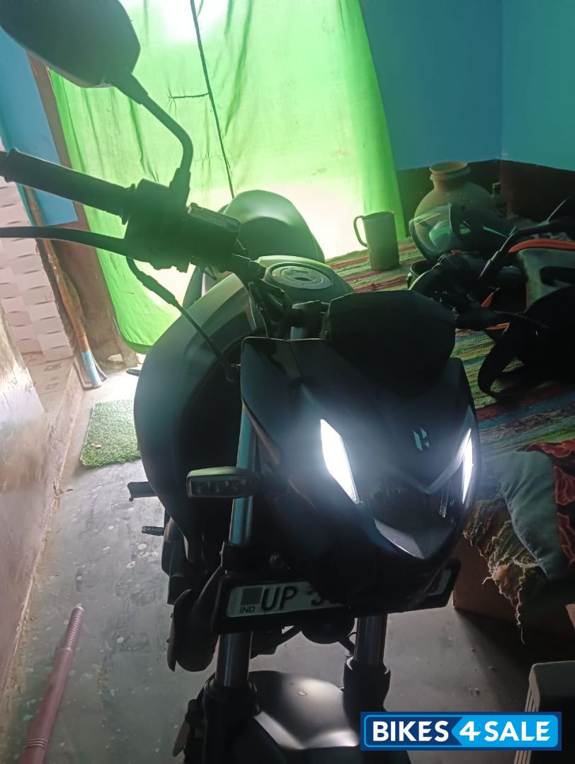 Stealth Black Hero Xtreme 160R Stealth Edition