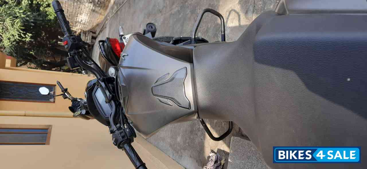 Bajaj Dominar 250