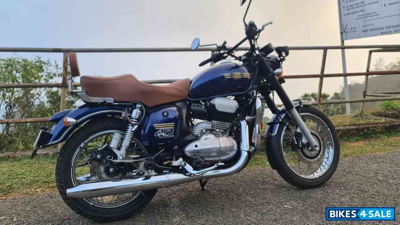 Nebula Blue Jawa forty two BS6