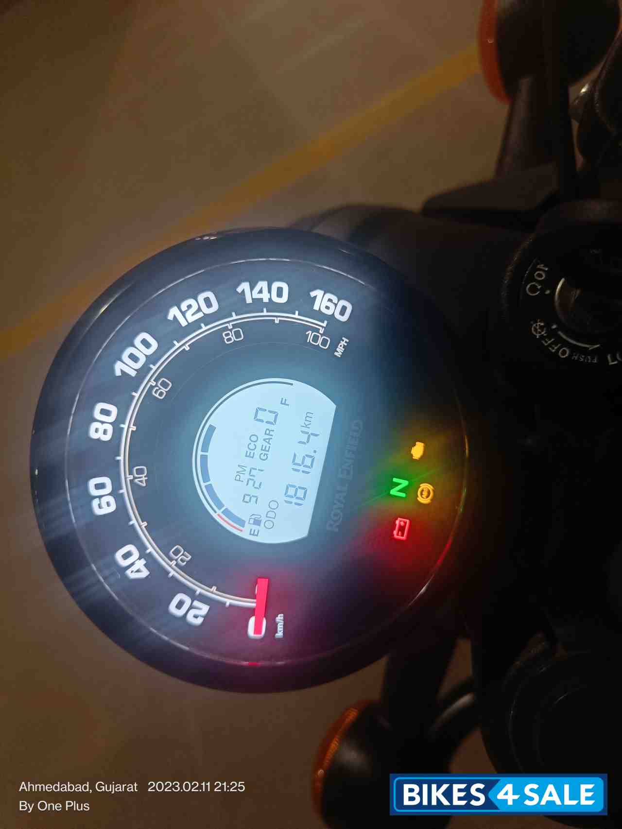 Dipper White Royal Enfield Hunter 350 Metro