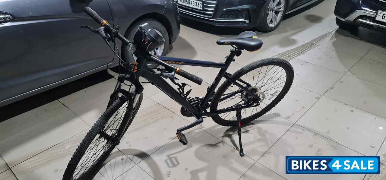 Bicycle  Scott Hybrid