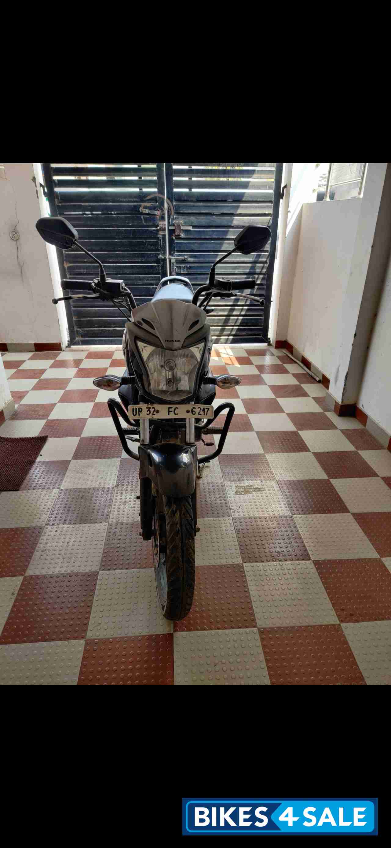 Black Honda CB Trigger