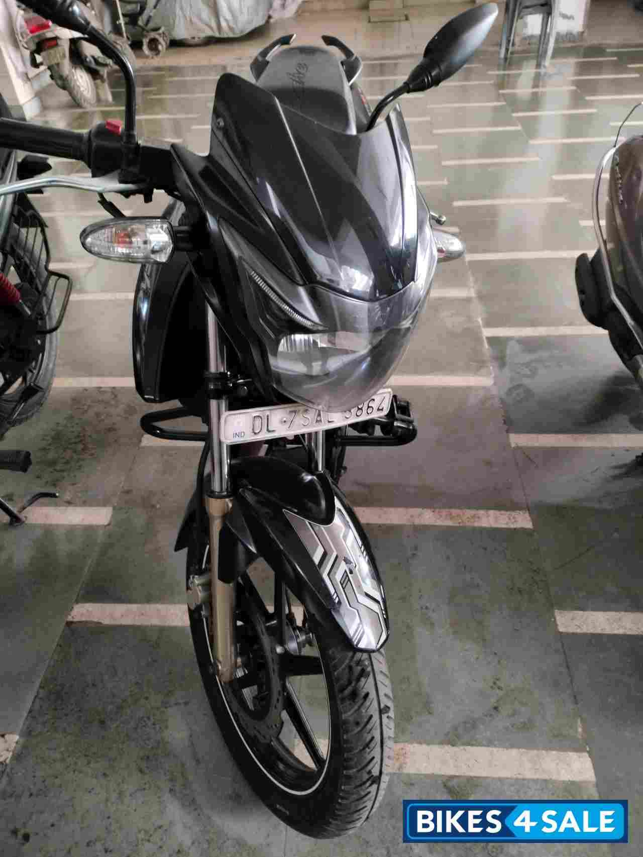 Matte Black TVS Apache RTR 180