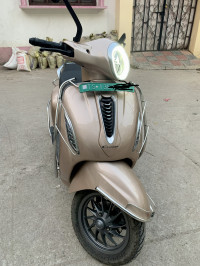 Bajaj Chetak Premium