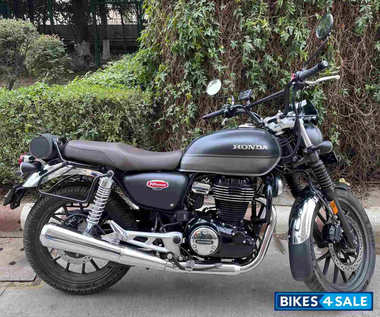 Honda Hness CB350 DLX Pro