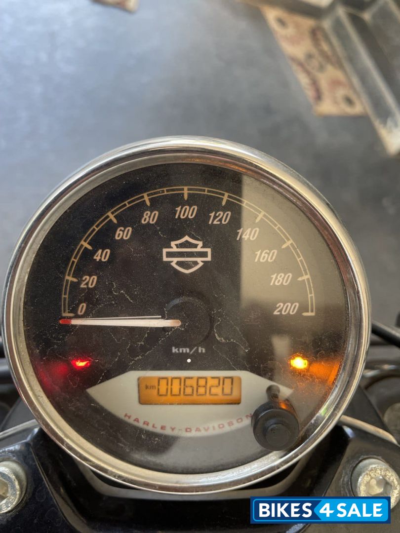 Performance Orange Harley Davidson Street 750