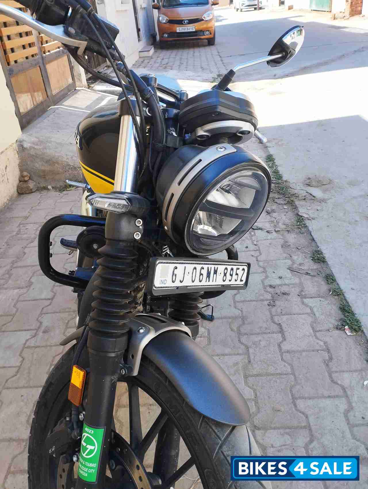 Yellow And Black Honda CB350RS