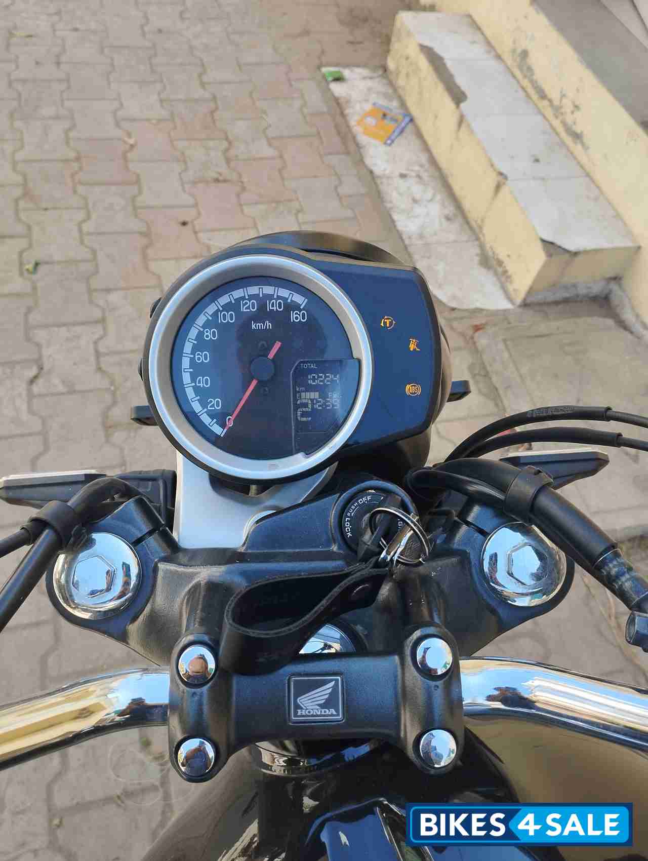 Yellow And Black Honda CB350RS