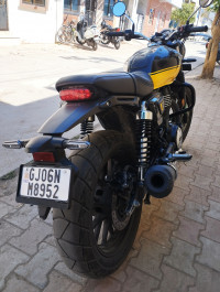 Yellow And Black Honda CB350RS