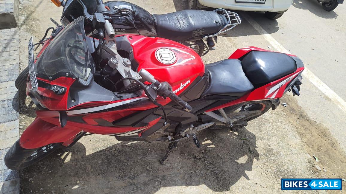 Bajaj Pulsar RS 200