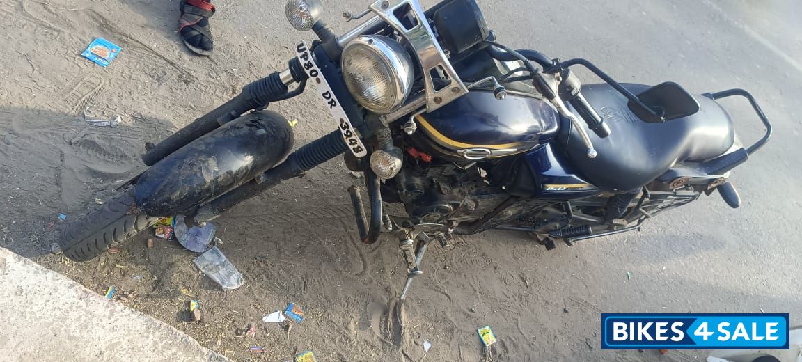 Bajaj Avenger Street 150