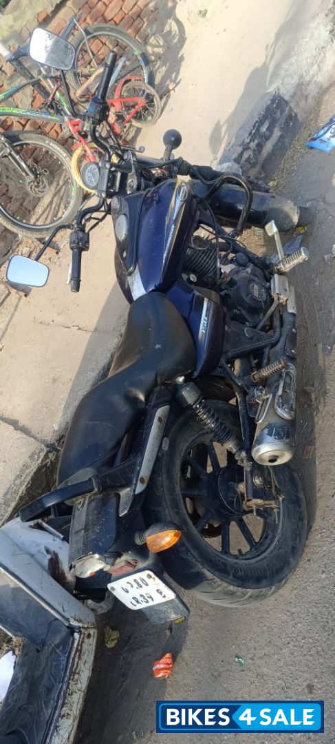 Bajaj Avenger Street 150