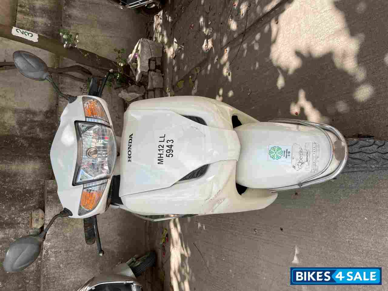White Honda Activa