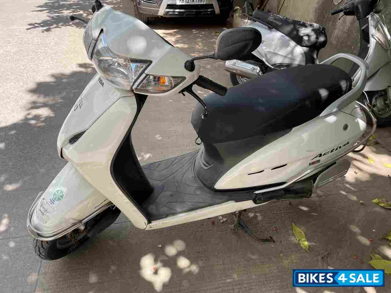 White Honda Activa