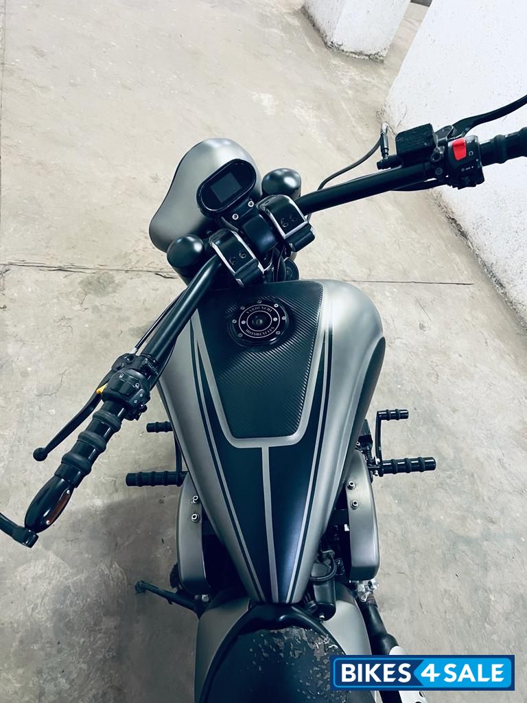 Royal Enfield Classic 500