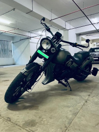 Royal Enfield Classic 500