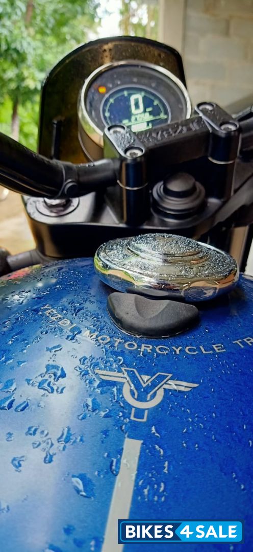 Steel Blue Yezdi Roadster Dark