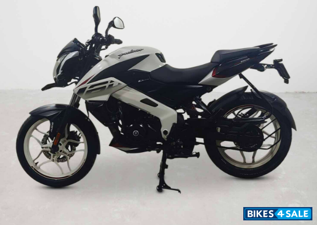 Bajaj Pulsar NS 160