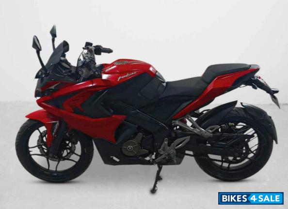 Bajaj Pulsar RS 200