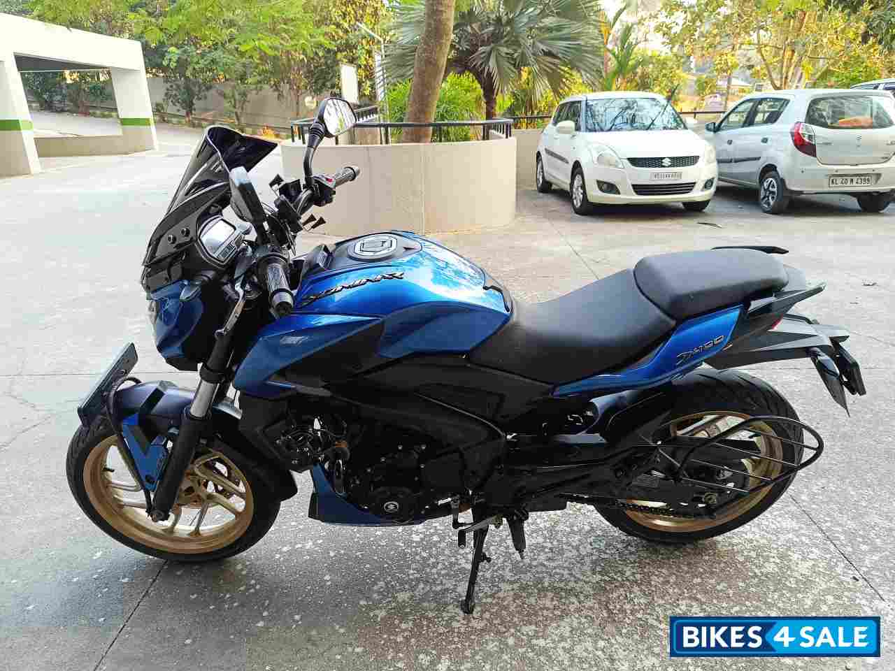 Bajaj Dominar 400 Disc