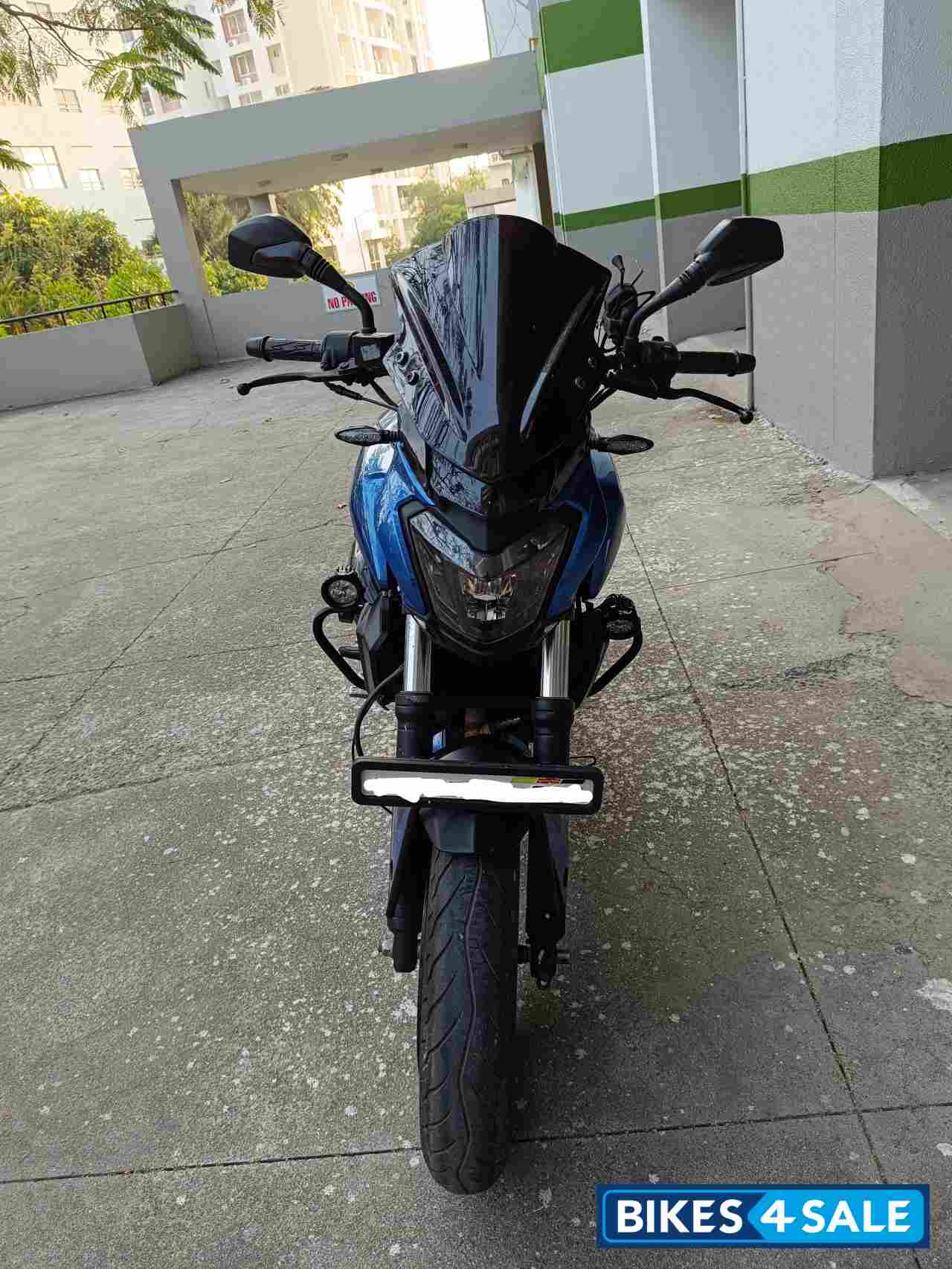 Bajaj Dominar 400 Disc