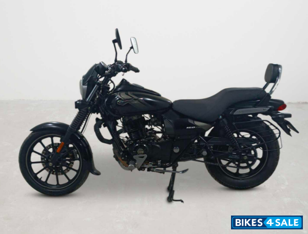 Bajaj Avenger Street 160