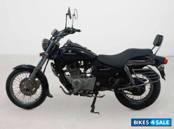 Bajaj Avenger 220 DTS-i