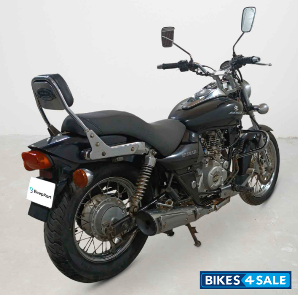 Bajaj Avenger 220 DTS-i