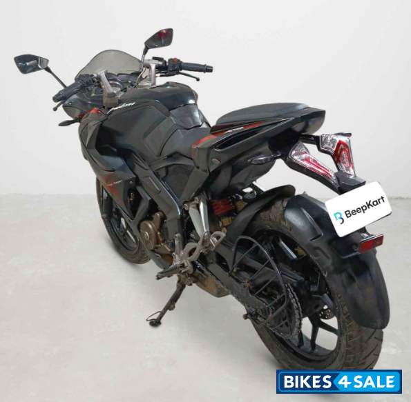 Bajaj Pulsar RS 200 Bajaj Pulsar RS 200
