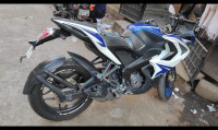 Bajaj Pulsar RS 200