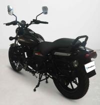 Bajaj Avenger Street 220