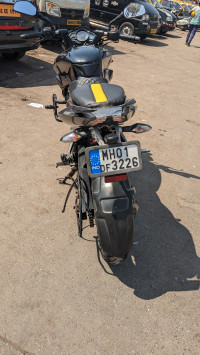 Black Bajaj Pulsar 200 NS