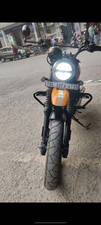 Yezdi Scrambler Single Tone