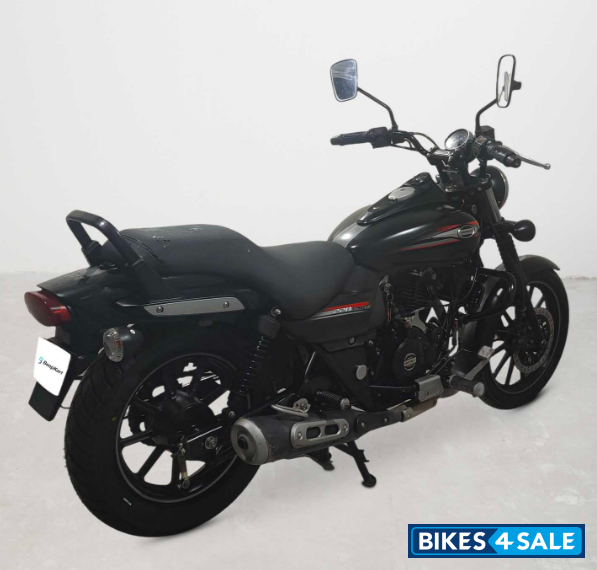 Bajaj Avenger Street 220