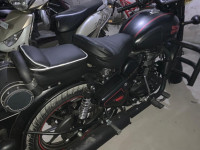 Royal Enfield Classic Stealth Black