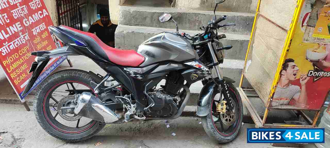 Mate Gray Suzuki Gixxer 150