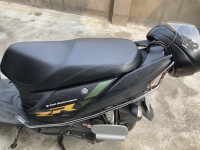 Mat Green Yamaha Ray ZR 125 Fi Hybrid Disc