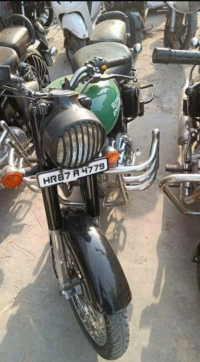 Green Royal Enfield Classic 350