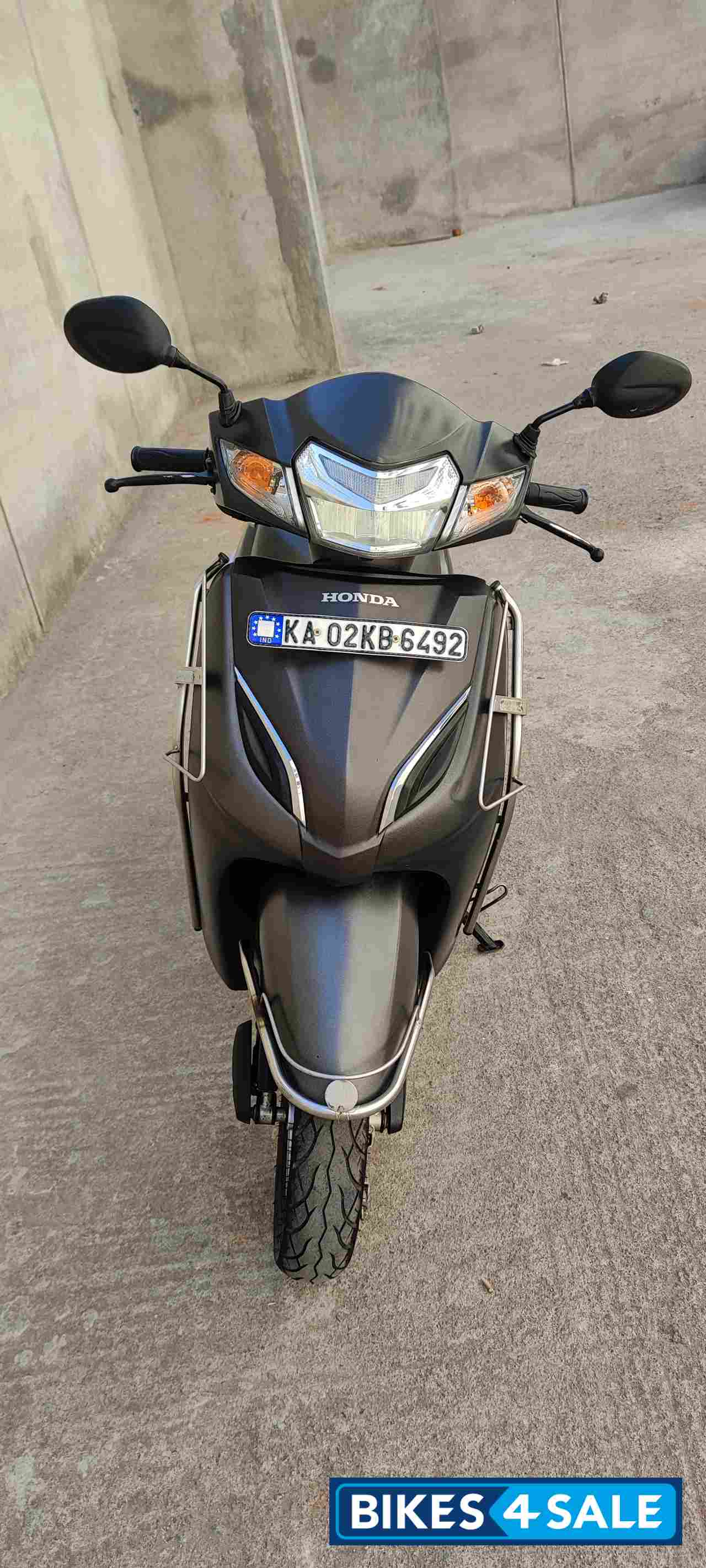 Grey Honda Activa 5G