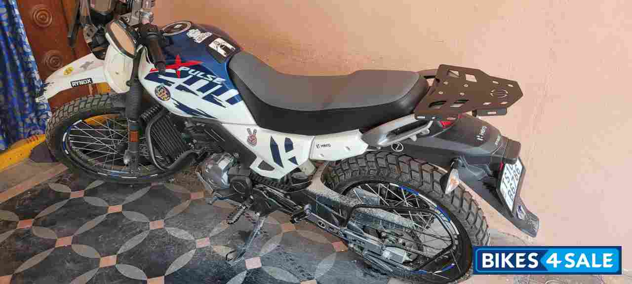 Nexus Blue And White Hero Xpulse 200 4V