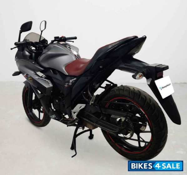Suzuki Gixxer SF