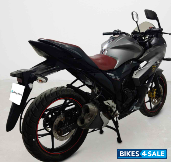 Suzuki Gixxer SF