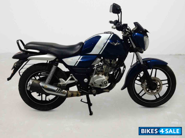 Bajaj V15