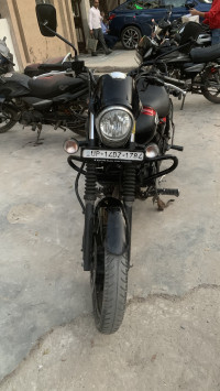 Bajaj Avenger Street 220