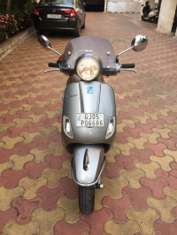 Grey Vespa VXL 125