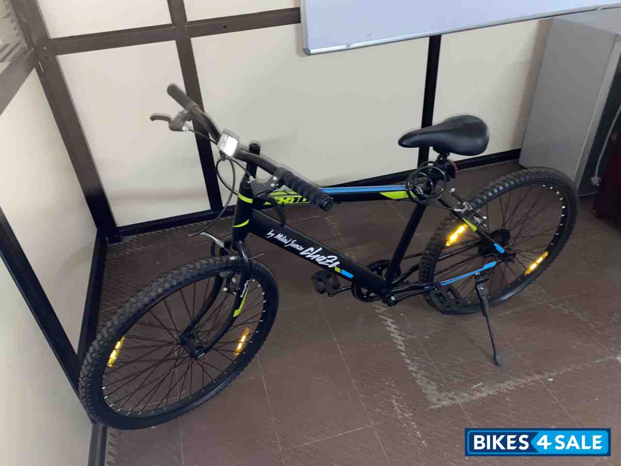 Black Chaze Lifelong Road cycle