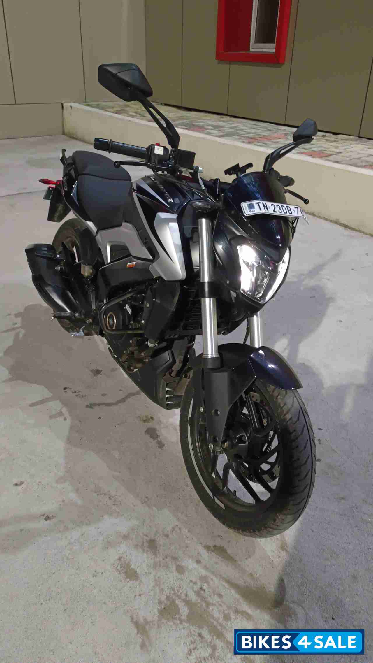 Bajaj Dominar 250