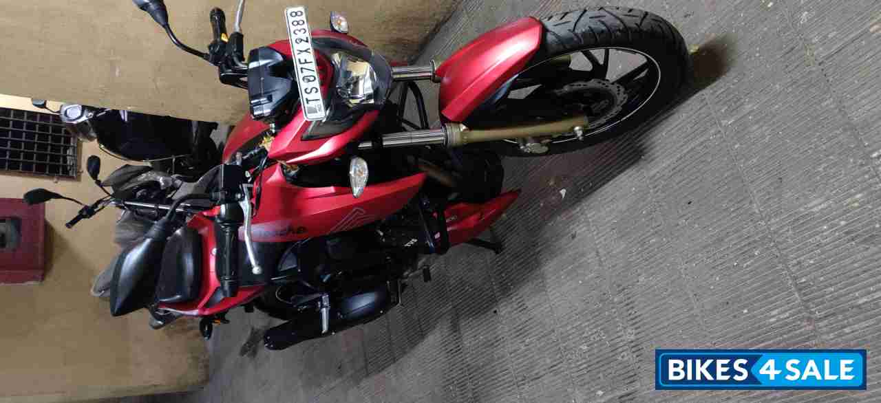 TVS Apache RTR 200 4V